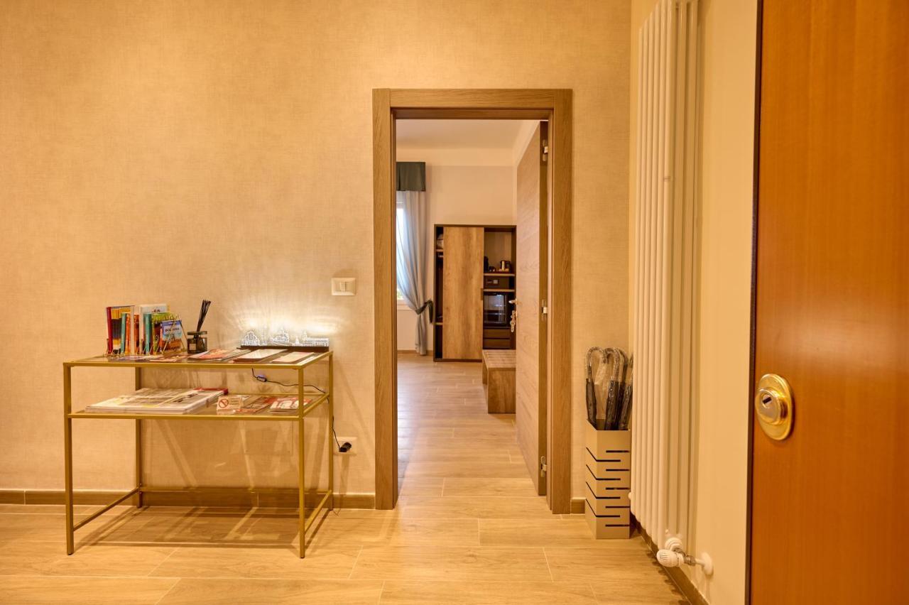 D'Azeglio 62 Luxury Rooms Bologna Bagian luar foto