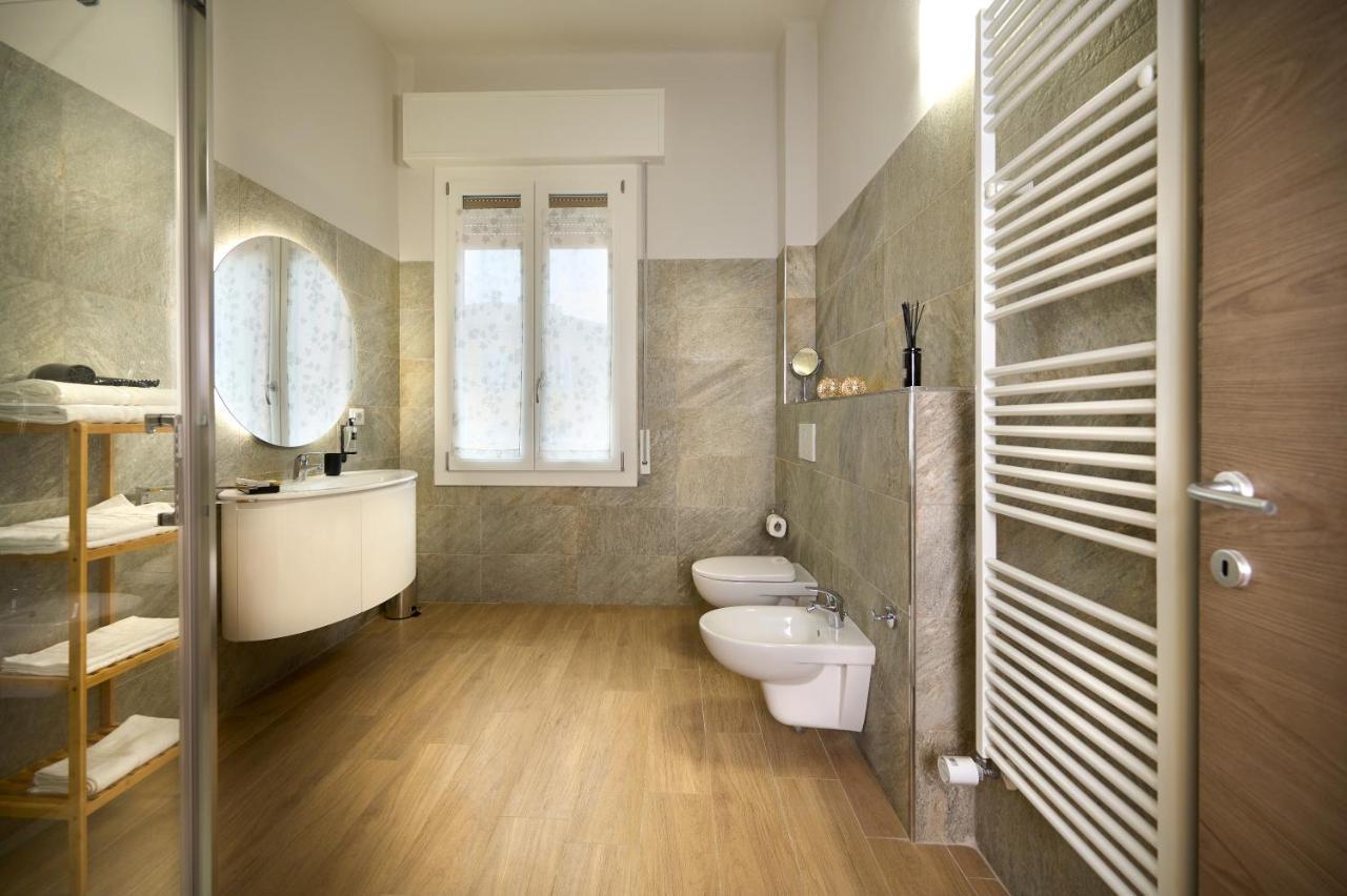 D'Azeglio 62 Luxury Rooms Bologna Bagian luar foto