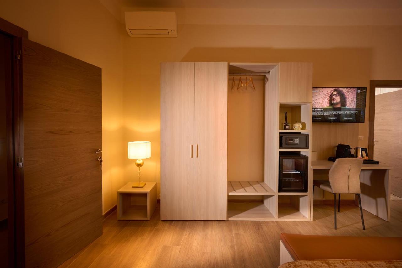 D'Azeglio 62 Luxury Rooms Bologna Bagian luar foto