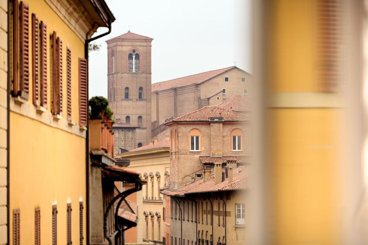 D'Azeglio 62 Luxury Rooms Bologna Bagian luar foto