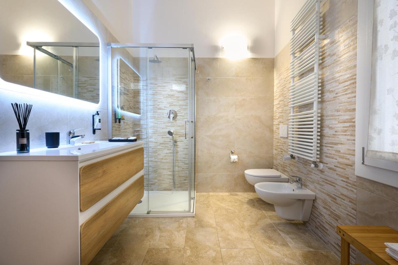 D'Azeglio 62 Luxury Rooms Bologna Bagian luar foto