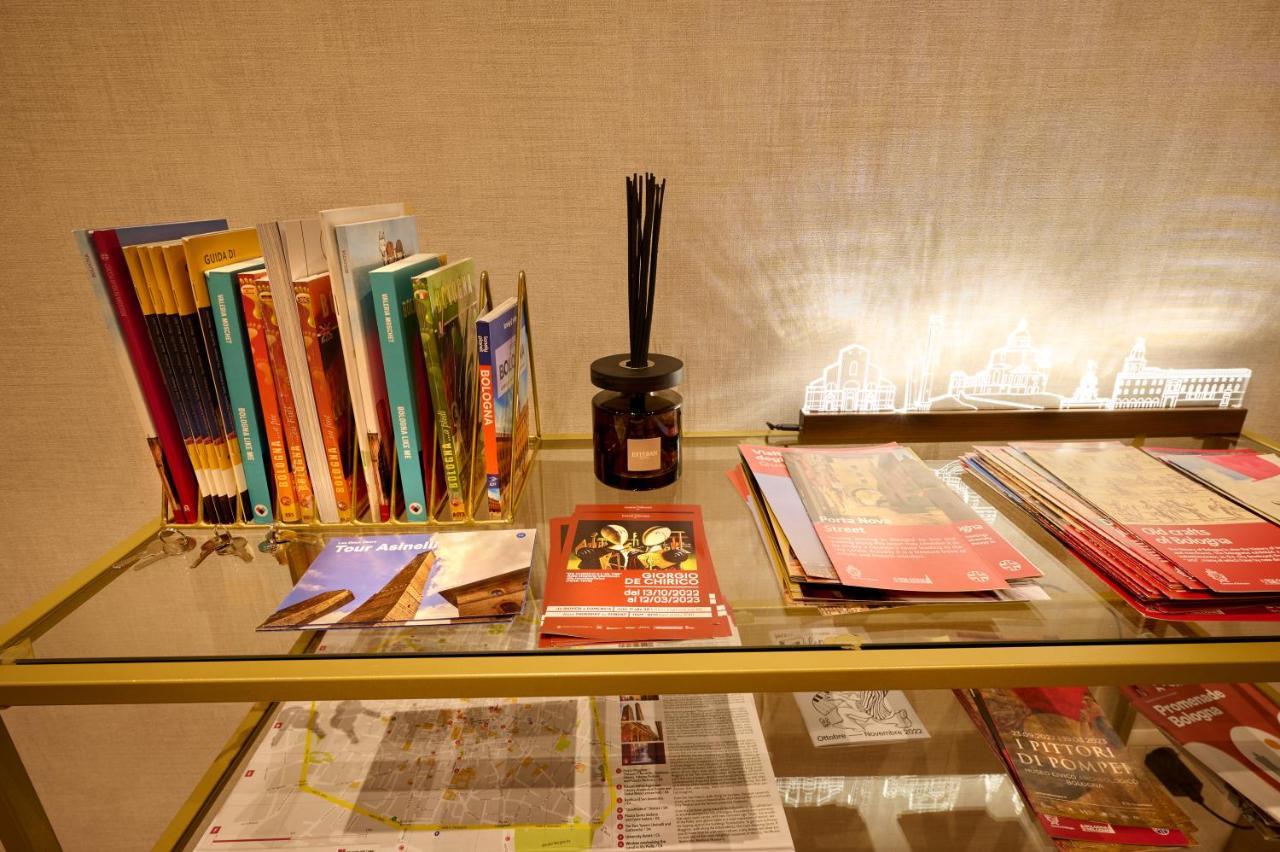 D'Azeglio 62 Luxury Rooms Bologna Bagian luar foto
